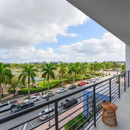 Cozy 1- 1 Bedroom Steps From Downtown Doral Park Miami Eksteriør billede